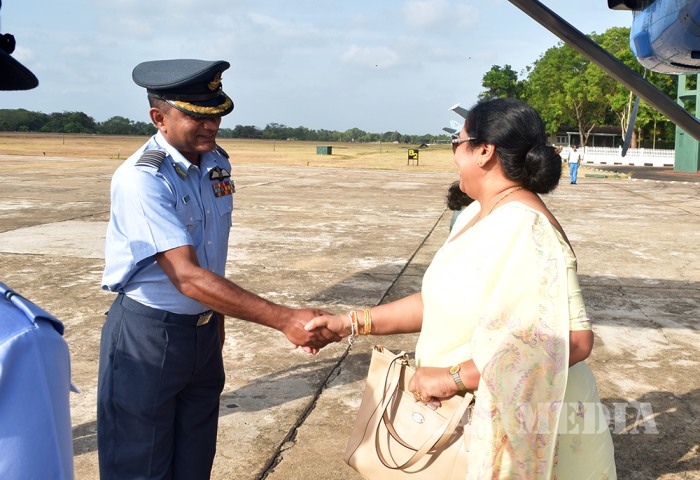 Seva Vanitha Chairperson Assists To SLAF Needy Personnel