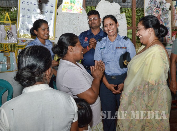 Seva Vanitha Chairperson Assists To SLAF Needy Personnel