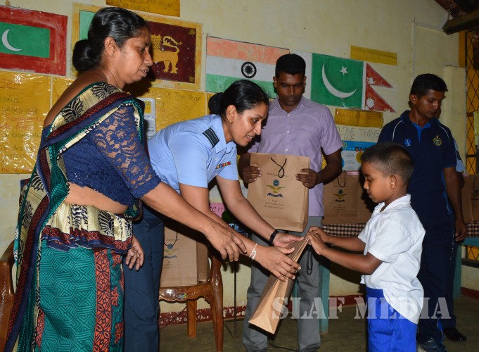 SLAF
SVU visits Gangulwitiya Vidyalaya, Rathnapura