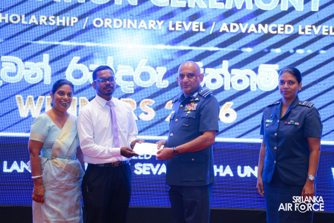 SLAF SEVA VANITHA UNIT FELICITATES ACADEMIC ACHIEVERS AND GUWAN RANDARU SITTAM ART COMPETITION WINNERS