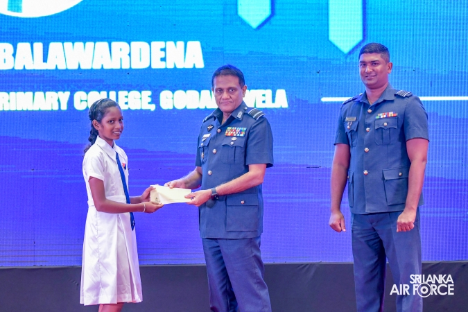 SLAF SEVA VANITHA UNIT FELICITATES ACADEMIC ACHIEVERS AND GUWAN RANDARU SITTAM ART COMPETITION WINNERS