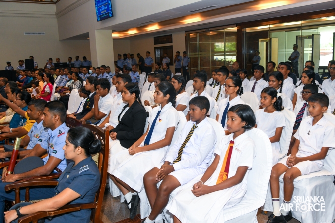 SLAF SEVA VANITHA UNIT FELICITATES ACADEMIC ACHIEVERS AND GUWAN RANDARU SITTAM ART COMPETITION WINNERS