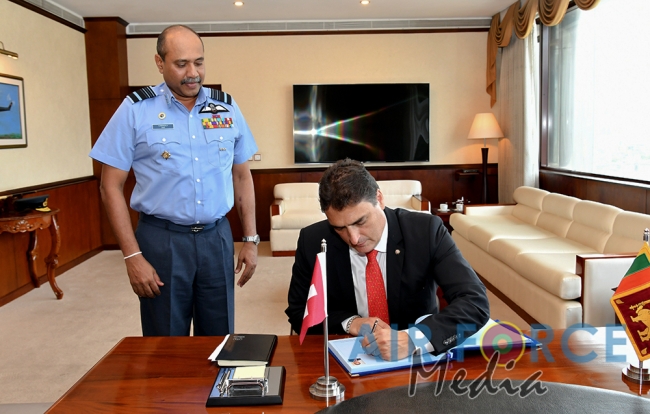 Ambassador of Switzerland calls on the Commander of the Air Force
