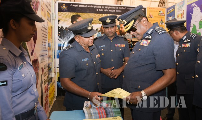 Mini Tattoo Weerawila Declared Open by the Commander