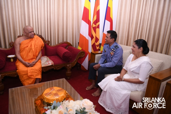 SRI
LANKA AIR FORCE HOSTS SOLEMN ANNUAL ALMSGIVING CEREMONY TO HONOUR FALLEN
HEROES AND SERVING MEMBERS