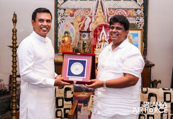 SRI
LANKA AIR FORCE HOSTS SOLEMN ANNUAL ALMSGIVING CEREMONY TO HONOUR FALLEN
HEROES AND SERVING MEMBERS