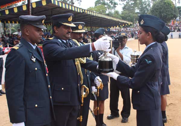 The SLAF Strengthens its
Cadre The SLAF Strengthens its Cadre