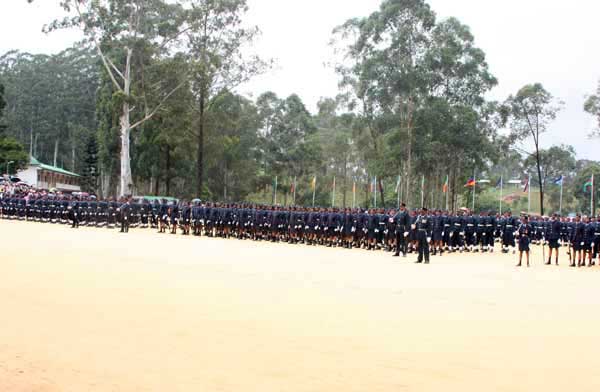 The SLAF Strengthens its
Cadre The SLAF Strengthens its Cadre