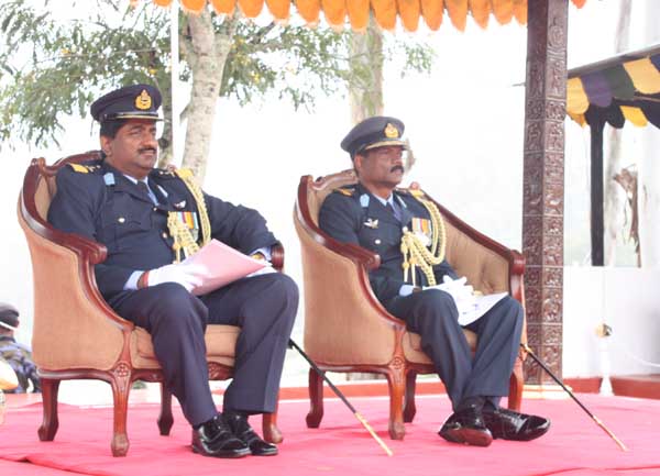 The SLAF Strengthens its
Cadre The SLAF Strengthens its Cadre