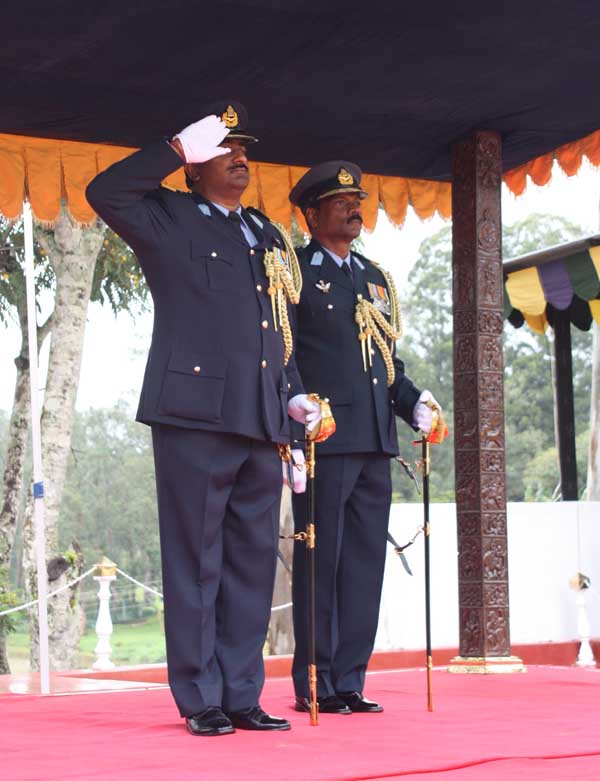 The SLAF Strengthens its
Cadre The SLAF Strengthens its Cadre