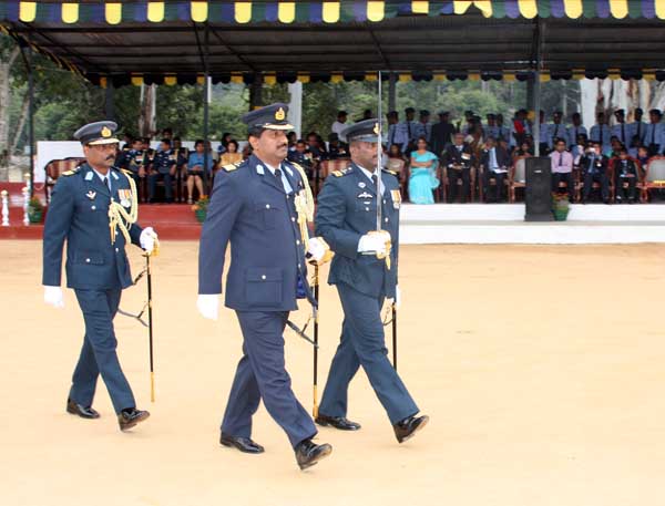 The SLAF Strengthens its
Cadre The SLAF Strengthens its Cadre