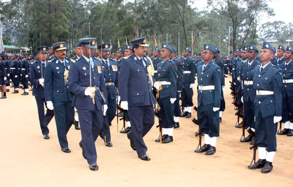 The SLAF Strengthens its
Cadre The SLAF Strengthens its Cadre