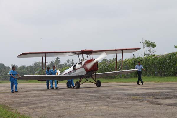 The Tiger Moth and Chipmunk Take to the Skies This Saturday