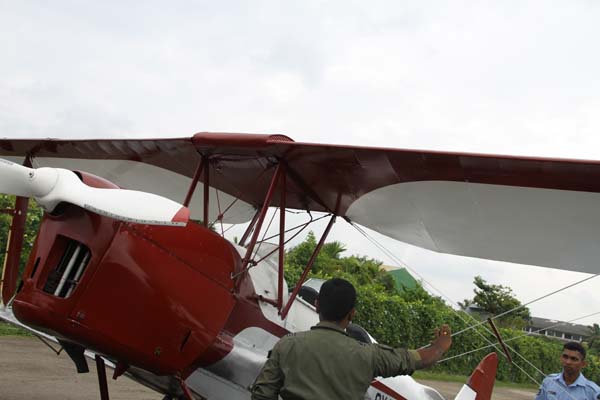 The Tiger Moth and Chipmunk Take to the Skies This Saturday