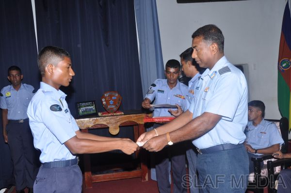 Closing Address Ceremony of No. 149 Air Photo Basic Course
