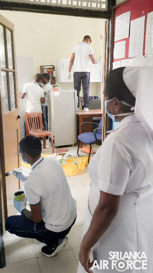 Sri Lanka SLAF Trade Training School Ekala launched a commendable community service project at the Cardio-thoracic Unit (Ward 25/26) of t
