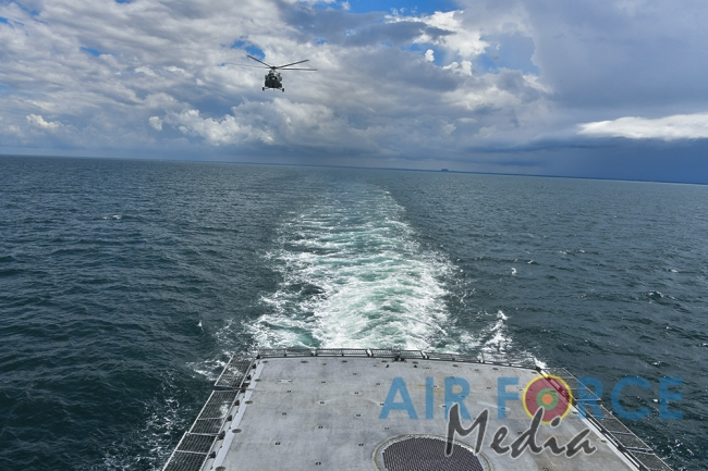 'Tuskers of the Sky' Conducts Maritime Search and Rescue Operation with Sri Lanka Navy