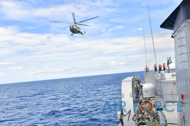 'Tuskers of the Sky' Conducts Maritime Search and Rescue Operation with Sri Lanka Navy
