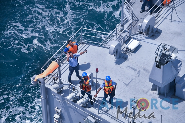 'Tuskers of the Sky' Conducts Maritime Search and Rescue Operation with Sri Lanka Navy