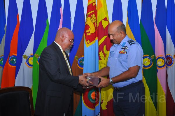 Minister
of State for Defence of Uganda visits SLAF Headquarterstournament