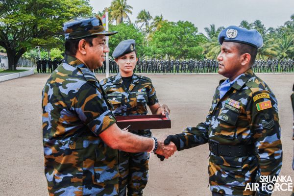 8TH
CONTINGENT OF UN PEACEKEEPING MISSION TO THE CENTRAL AFRICAN REPUBLIC
PASS OUT AT SLAF BASE KATUNAYAKE