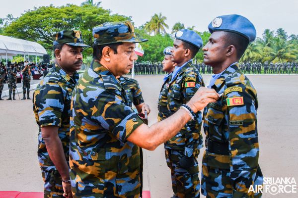 8TH
CONTINGENT OF UN PEACEKEEPING MISSION TO THE CENTRAL AFRICAN REPUBLIC
PASS OUT AT SLAF BASE KATUNAYAKE