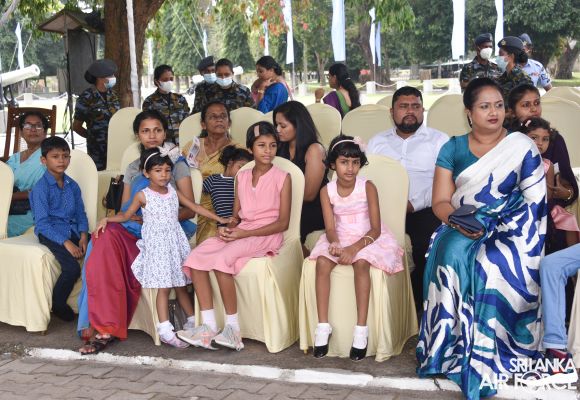 8TH
CONTINGENT OF UN PEACEKEEPING MISSION TO THE CENTRAL AFRICAN REPUBLIC
PASS OUT AT SLAF BASE KATUNAYAKE