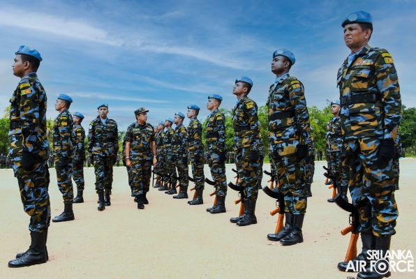 8TH
CONTINGENT OF UN PEACEKEEPING MISSION TO THE CENTRAL AFRICAN REPUBLIC
PASS OUT AT SLAF BASE KATUNAYAKE