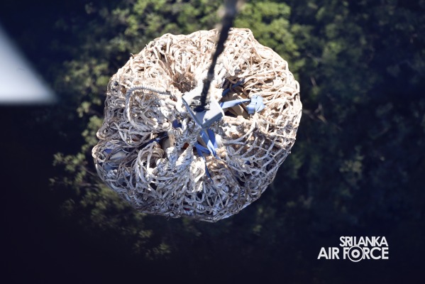 MI 17
HELICOPTER OF SLAF SUPPORTS VITAL INFRASTRUCTURE PROJECT ON ADAM'S PEAK