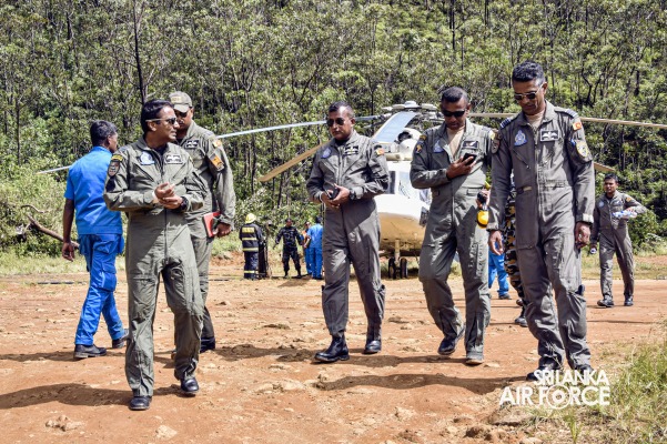 MI 17
HELICOPTER OF SLAF SUPPORTS VITAL INFRASTRUCTURE PROJECT ON ADAM'S PEAK