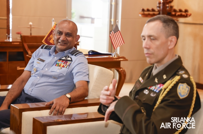 OUTGOING DEFENCE ATTACHÉ AT THE EMBASSY OF UNITED STATES OF AMERICA IN SRI LANKA CALLS ON THE COMMANDER