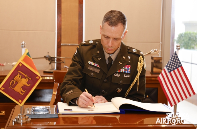 OUTGOING DEFENCE ATTACHÉ AT THE EMBASSY OF UNITED STATES OF AMERICA IN SRI LANKA CALLS ON THE COMMANDER