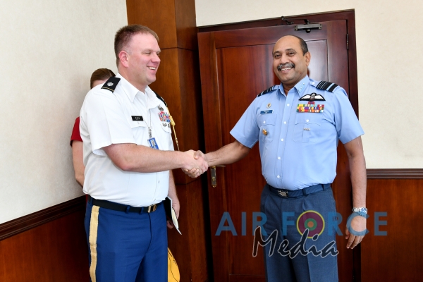 Defence Attaché of the United States of America calls on the Commander