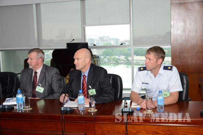 Discussion with United States DIRI Delegation