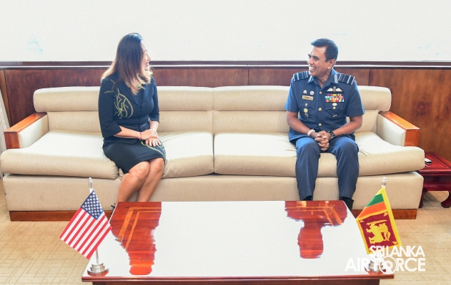AMBASSADOR OF UNITED STATES OF AMERICA CALLS ON THE COMMANDER OF THE AIR FORCE