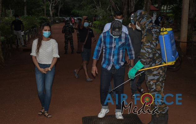 Civilians who Complete Quarantine Leave for Homes from Vanni