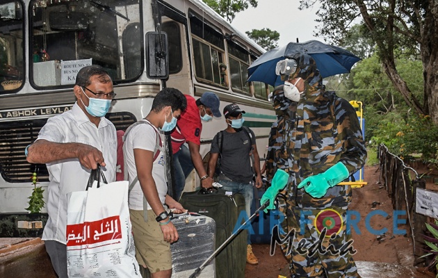 Civilians who Complete Quarantine Leave for Homes from Vanni