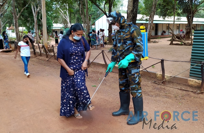 29 Civilians who Complete Quarantine Leave for Homes from Vanni