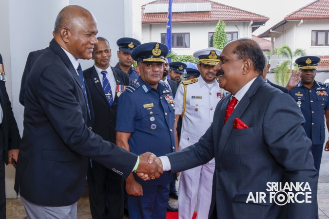 COMMANDER
ATTENDS THE 82ND ANNIVERSARY CELEBRATION OF THE SRI LANKA
EX-SERVICEMEN'S ASSOCIATION