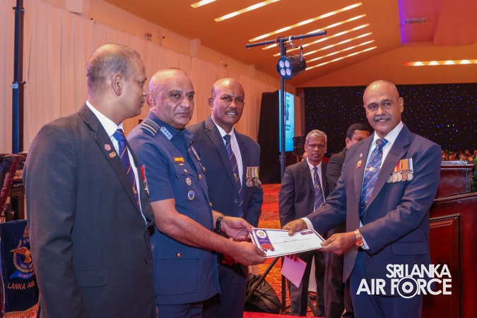 COMMANDER
ATTENDS THE 82ND ANNIVERSARY CELEBRATION OF THE SRI LANKA
EX-SERVICEMEN'S ASSOCIATION