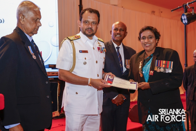 COMMANDER
ATTENDS THE 82ND ANNIVERSARY CELEBRATION OF THE SRI LANKA
EX-SERVICEMEN'S ASSOCIATION