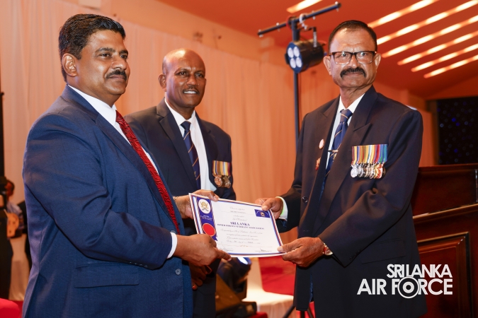 COMMANDER
ATTENDS THE 82ND ANNIVERSARY CELEBRATION OF THE SRI LANKA
EX-SERVICEMEN'S ASSOCIATION
