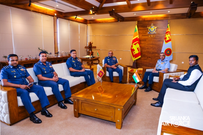 VICE CHIEF OF THE AIR STAFF OF THE INDIAN AIR FORCE CALLS ON COMMANDER OF THE SRI LANKA AIR FORCE