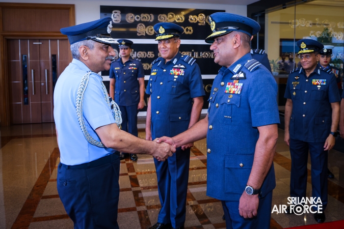 VICE CHIEF OF THE AIR STAFF OF THE INDIAN AIR FORCE CALLS ON COMMANDER OF THE SRI LANKA AIR FORCE