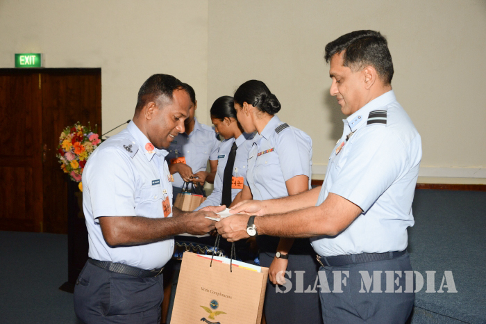 SLAF Viri Daru Diri Thilina
