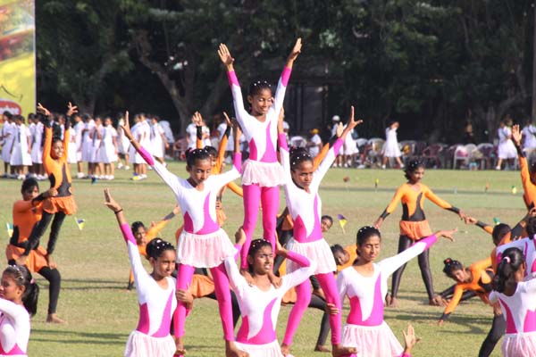 The Chief of Defence Staff Attends the ‘Vishaka Vidyalaya’ Sports Meet The Chief of Defence Staff Attends the ‘Vishaka Vidyalaya’ Sports Meet