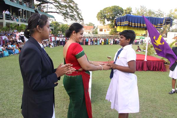 The Chief of Defence Staff Attends the ‘Vishaka Vidyalaya’ Sports Meet The Chief of Defence Staff Attends the ‘Vishaka Vidyalaya’ Sports Meet