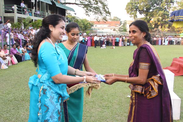 The Chief of Defence Staff Attends the ‘Vishaka Vidyalaya’ Sports Meet The Chief of Defence Staff Attends the ‘Vishaka Vidyalaya’ Sports Meet