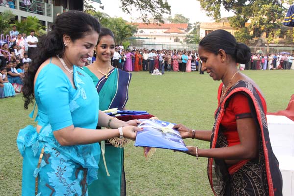 The Chief of Defence Staff Attends the ‘Vishaka Vidyalaya’ Sports Meet The Chief of Defence Staff Attends the ‘Vishaka Vidyalaya’ Sports Meet