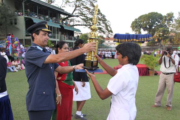 The Chief of Defence Staff Attends the ‘Vishaka Vidyalaya’ Sports Meet The Chief of Defence Staff Attends the ‘Vishaka Vidyalaya’ Sports Meet